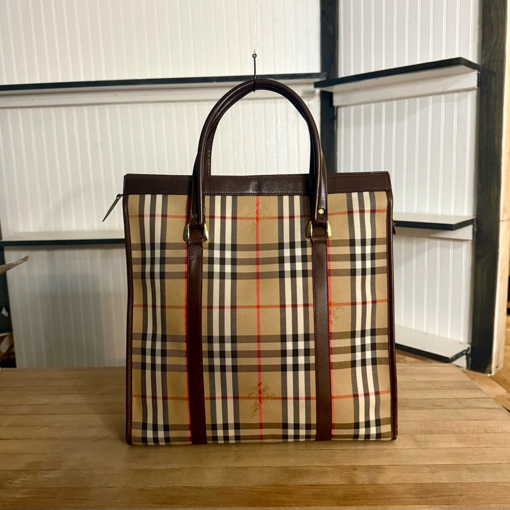 Burberry Knight Nova Check Canvas Leather Shopper Zip Tote Bag - Picture 3 of 13